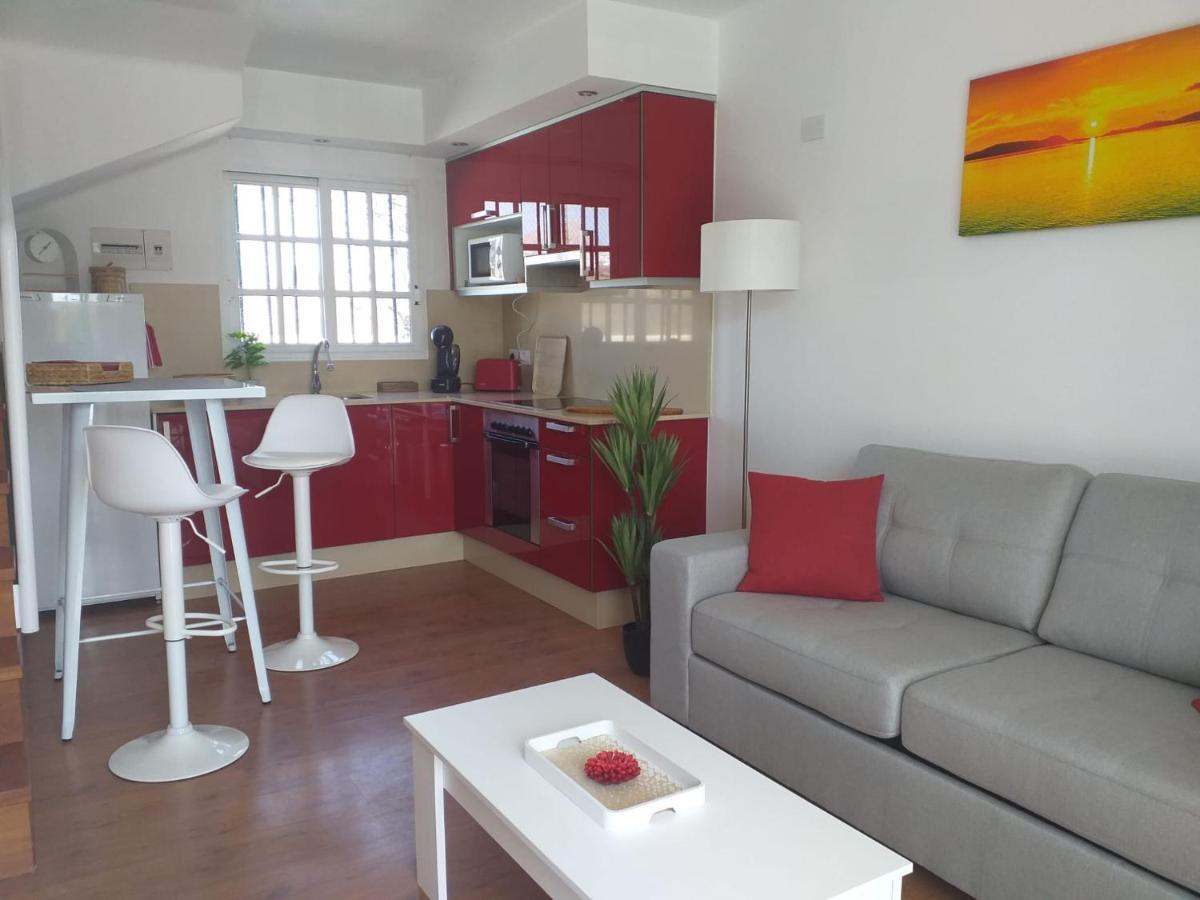 Apartment Duplex -The Sunny Hut - Swimming Pool - Free Wifi & Ac- Residence Las Marinas Puerto del Carmen  Exterior photo